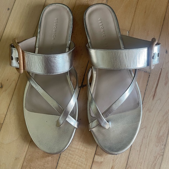 Veronica Beard Gold Slided - Picture 1 of 3